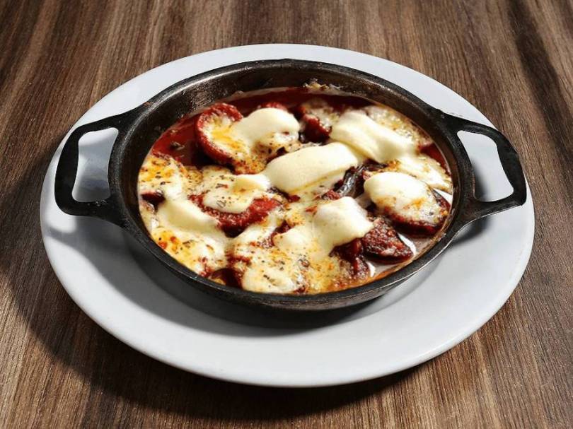 Sucuklu Kaşarlı Yumurta